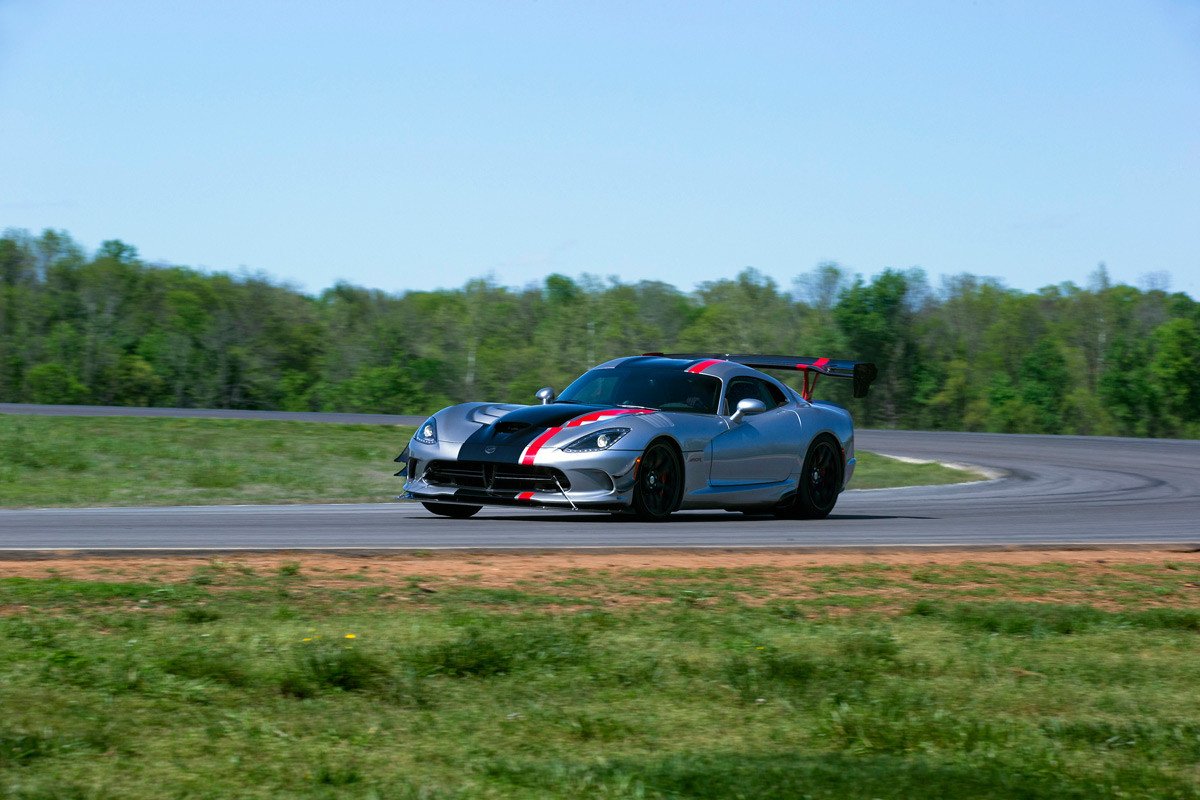 Nuevo Dodge Viper ACR, el más rápido de la historia