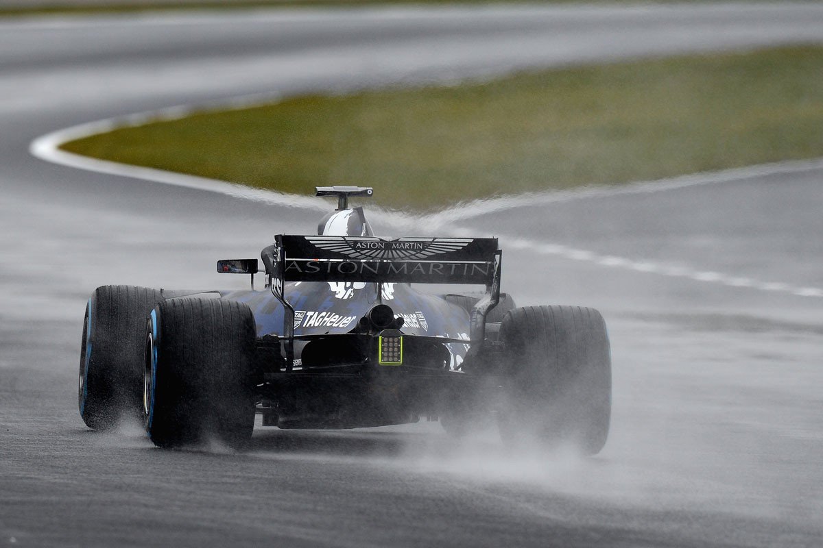 Fórmula 1: Aston Martin Red Bull ya rueda con su RB14