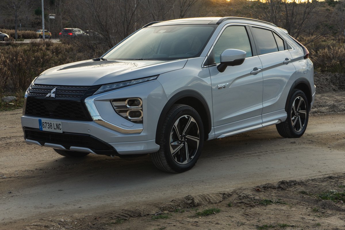 Prueba Mitsubishi Eclipse Cross PHEV: tamaño, precio y comportamiento 