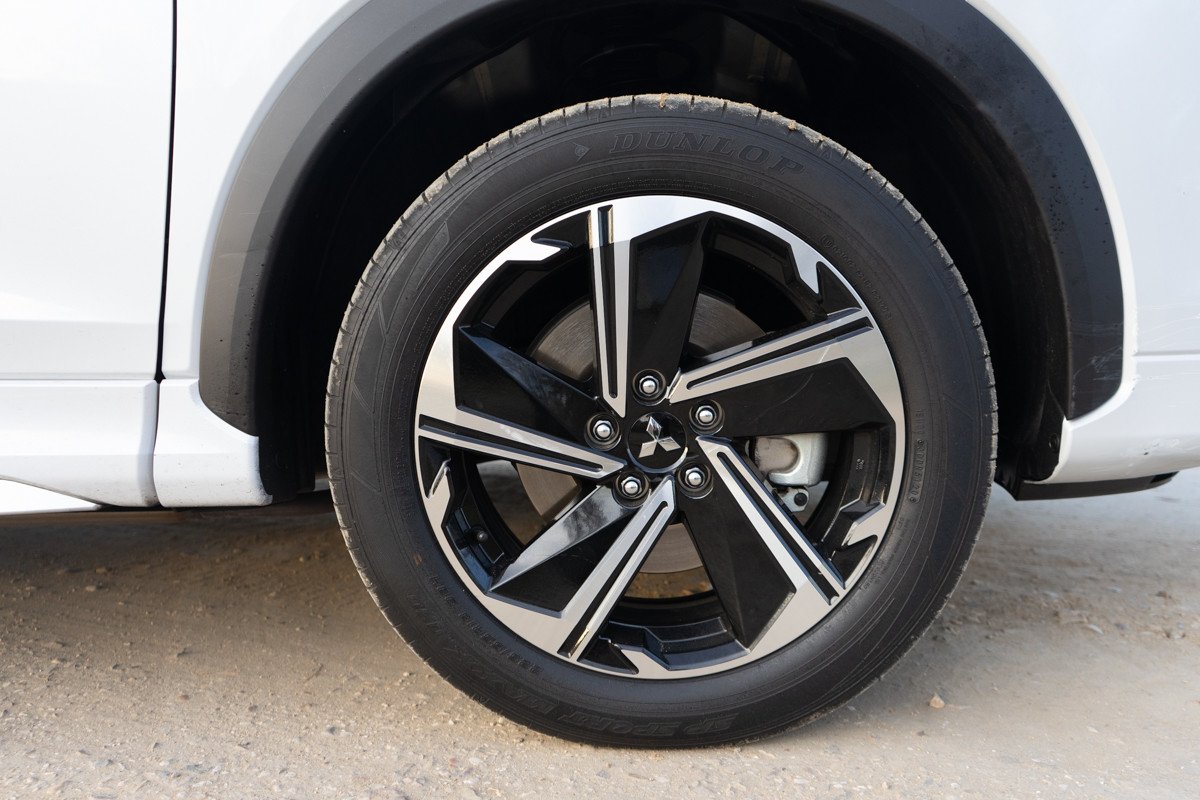 Prueba Mitsubishi Eclipse Cross PHEV: tamaño, precio y comportamiento 