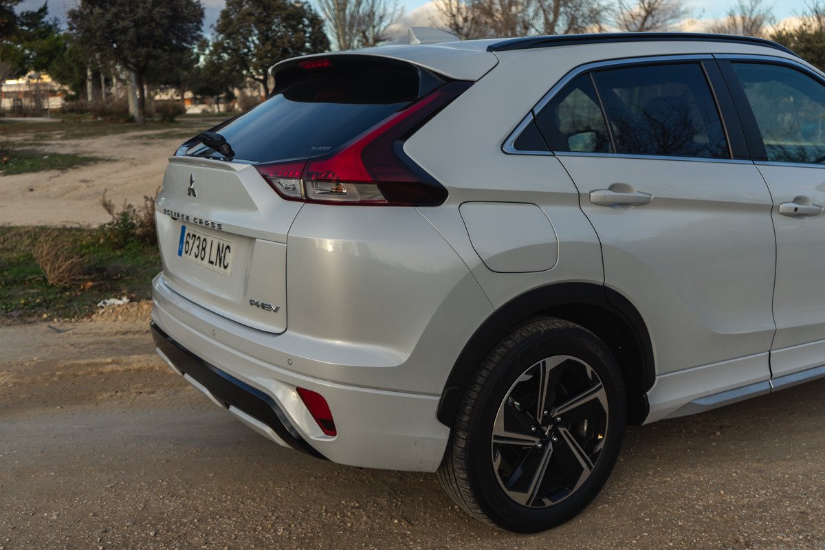 Prueba Mitsubishi Eclipse Cross PHEV: tamaño, precio y comportamiento 