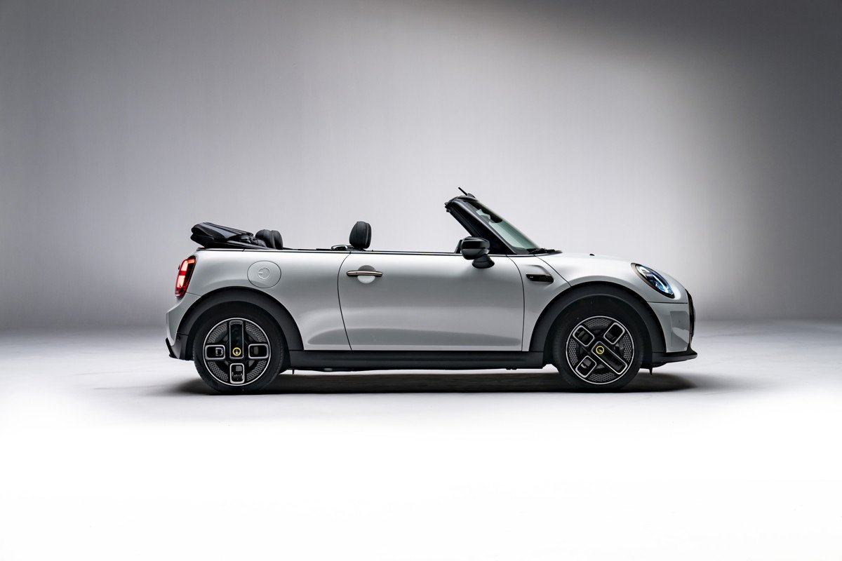 El Mini Cooper SE Cabrio 100% eléctrico llegará en mayo por 61.000 euros