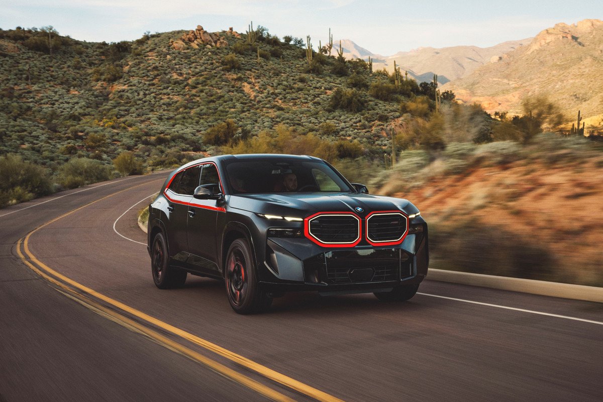 Llega el BMW XM Red Label, el SUV híbrido del los 748 CV con una estética rompedora