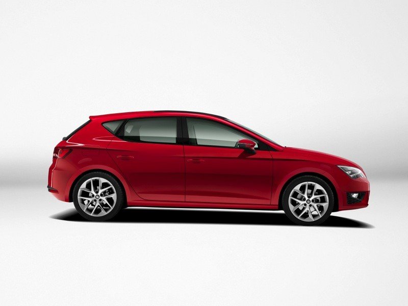  Nuevo Seat León 2013, más ligero y más limpio