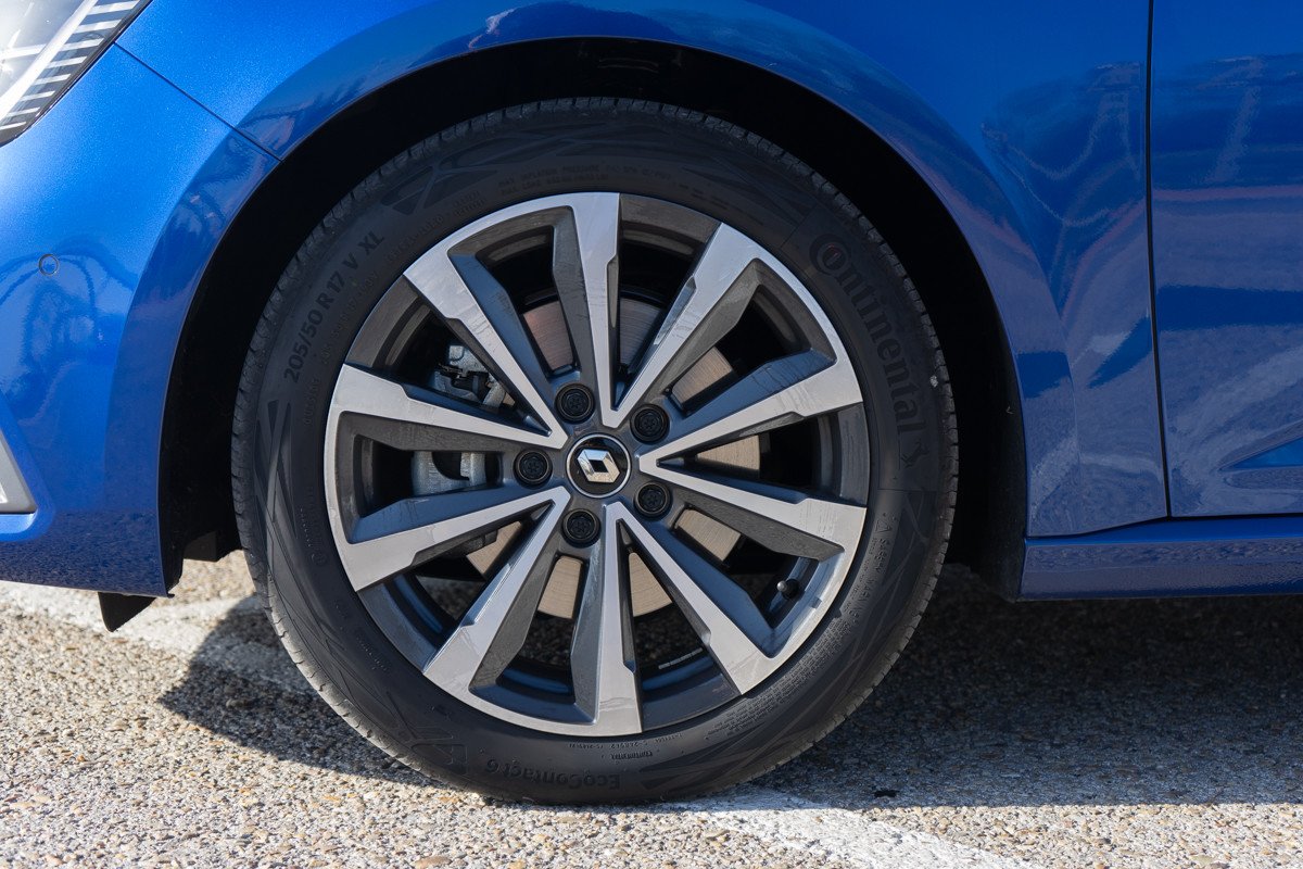 Prueba Renault Megane E-TECH híbrido enchufable: precio, autonomía y alternativas