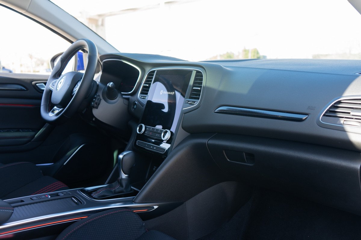 Prueba Renault Megane E-TECH híbrido enchufable: precio, autonomía y alternativas