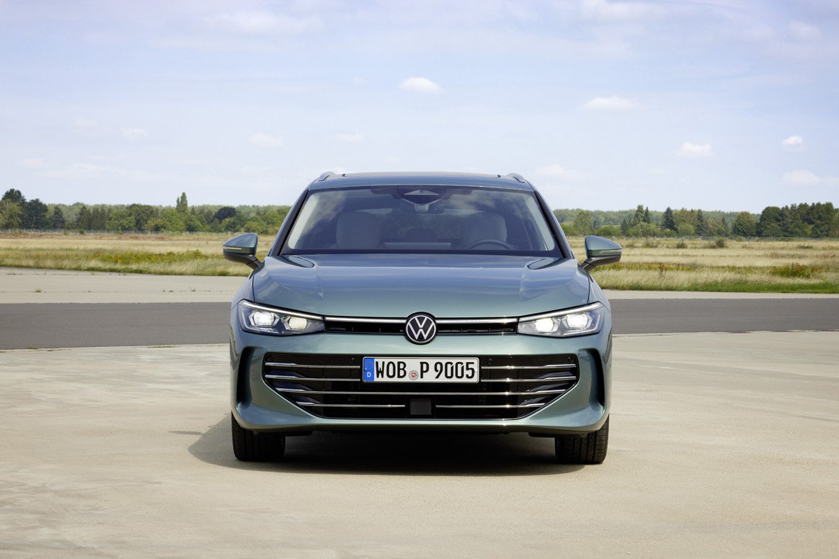 Primeras imágenes del próximo Volkswagen Passat y sólo en versión familiar Variant