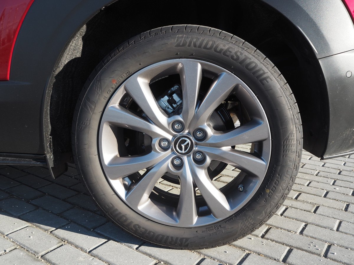Prueba Mazda CX-30 SKYACTIV-G, asentado como premium