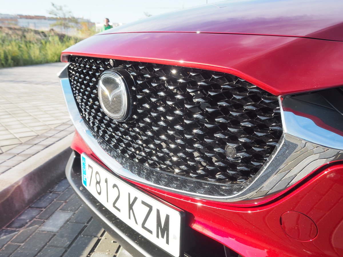 Prueba Mazda CX-30 SKYACTIV-G, asentado como premium