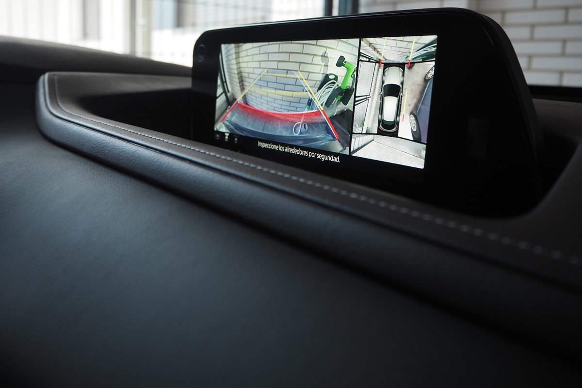 Prueba Mazda CX-30 SKYACTIV-G, asentado como premium