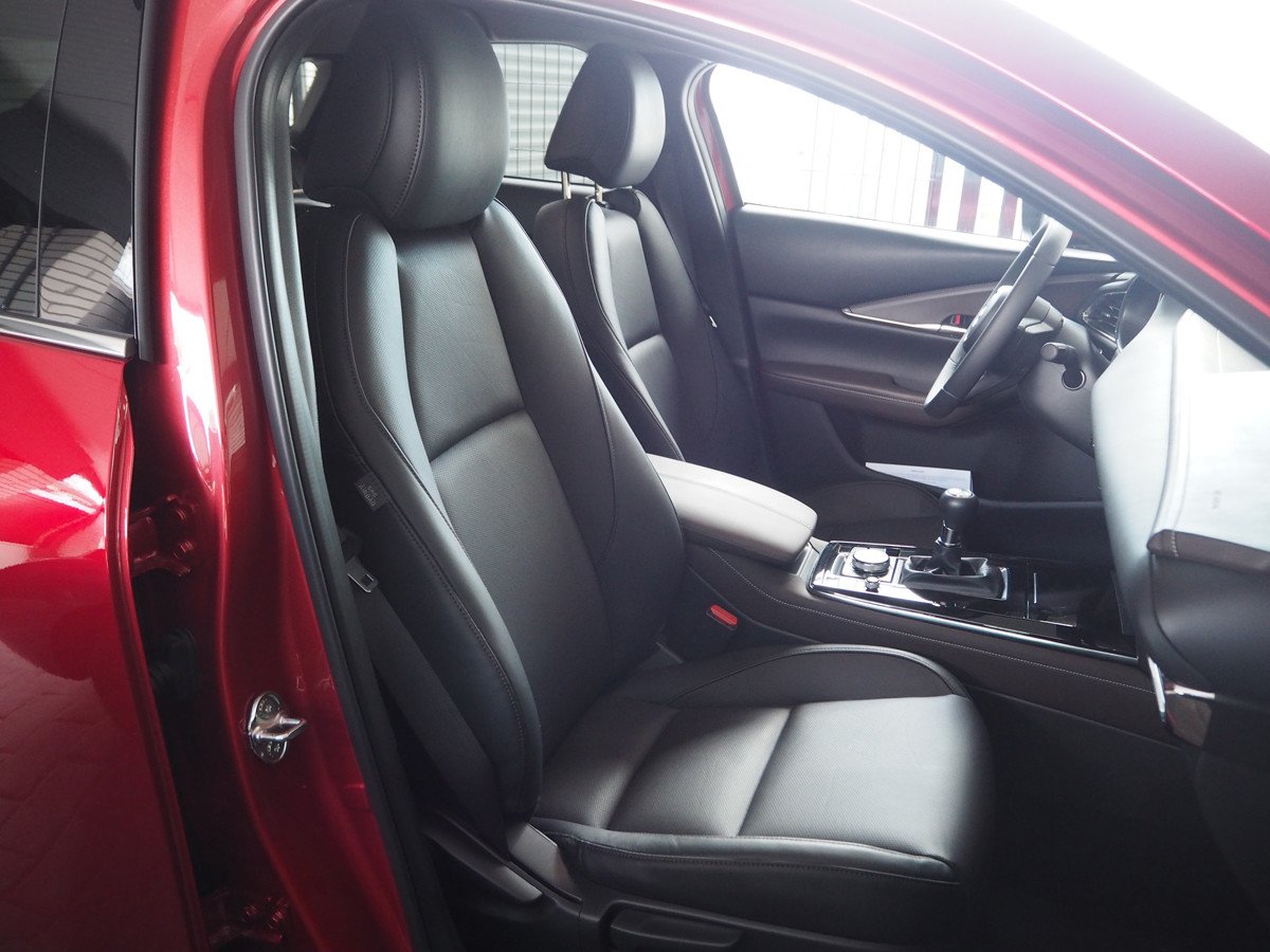 Prueba Mazda CX-30 SKYACTIV-G, asentado como premium
