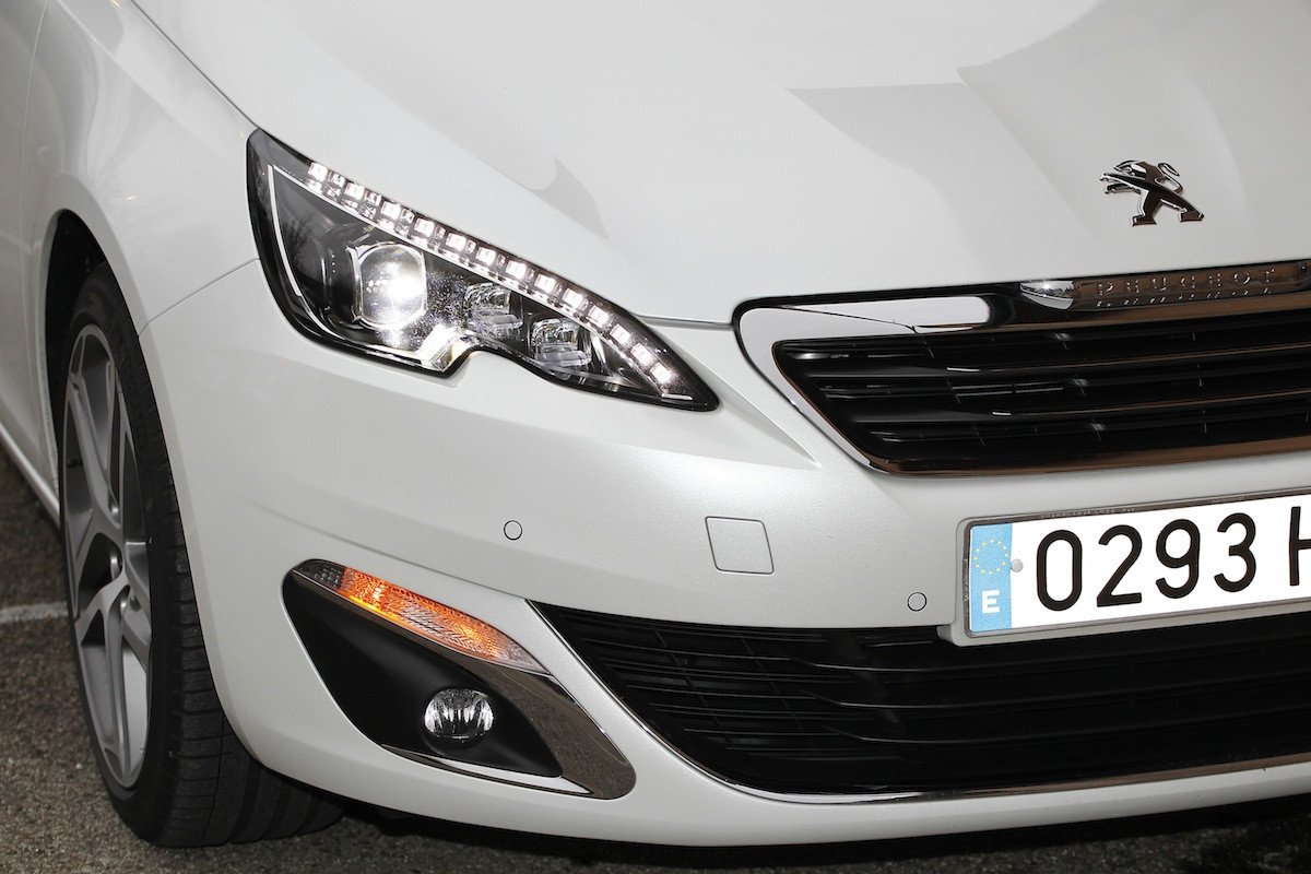 Prueba: Nuevo Peugeot 308 e-HDI 115, con más diseño y eficiencia