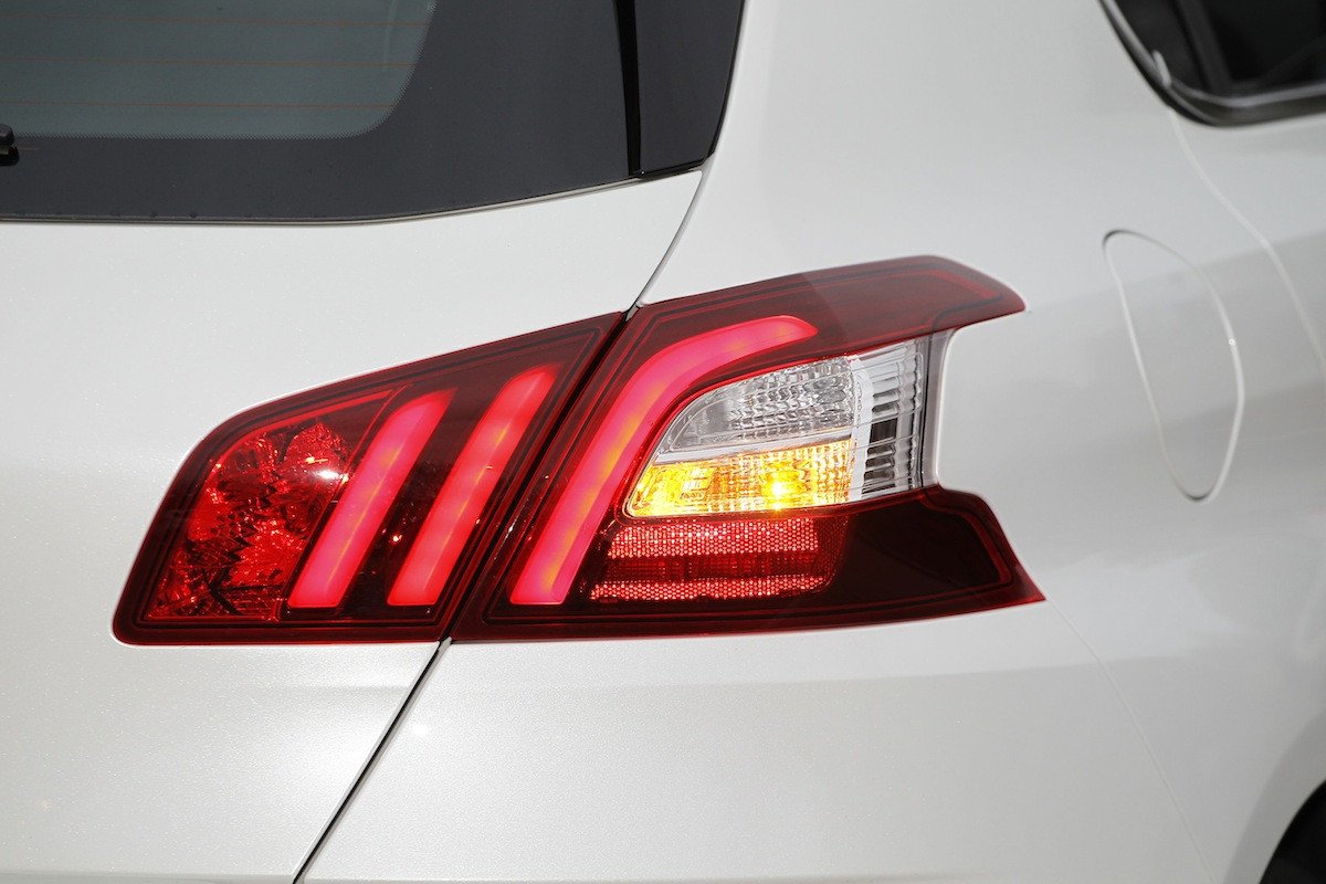 Prueba: Nuevo Peugeot 308 e-HDI 115, con más diseño y eficiencia