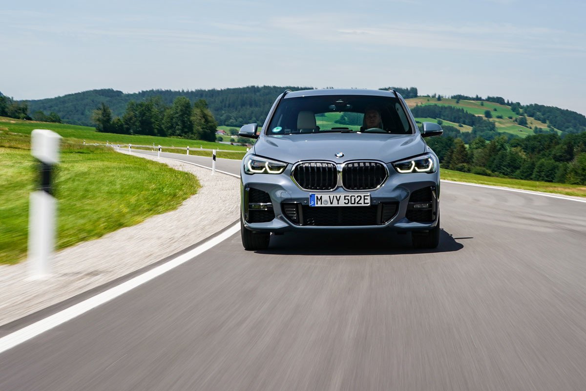 Comparativa Mini Countryman SE y BMW X1 xDrive25e: duelo de híbridos enchufables