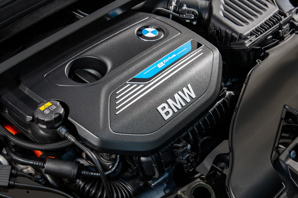 Comparativa Mini Countryman SE y BMW X1 xDrive25e: duelo de híbridos enchufables