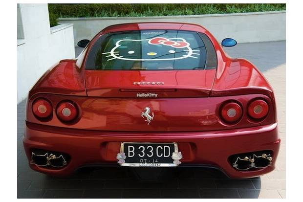 AutoFriki: Ferrari versión Hello Kitty