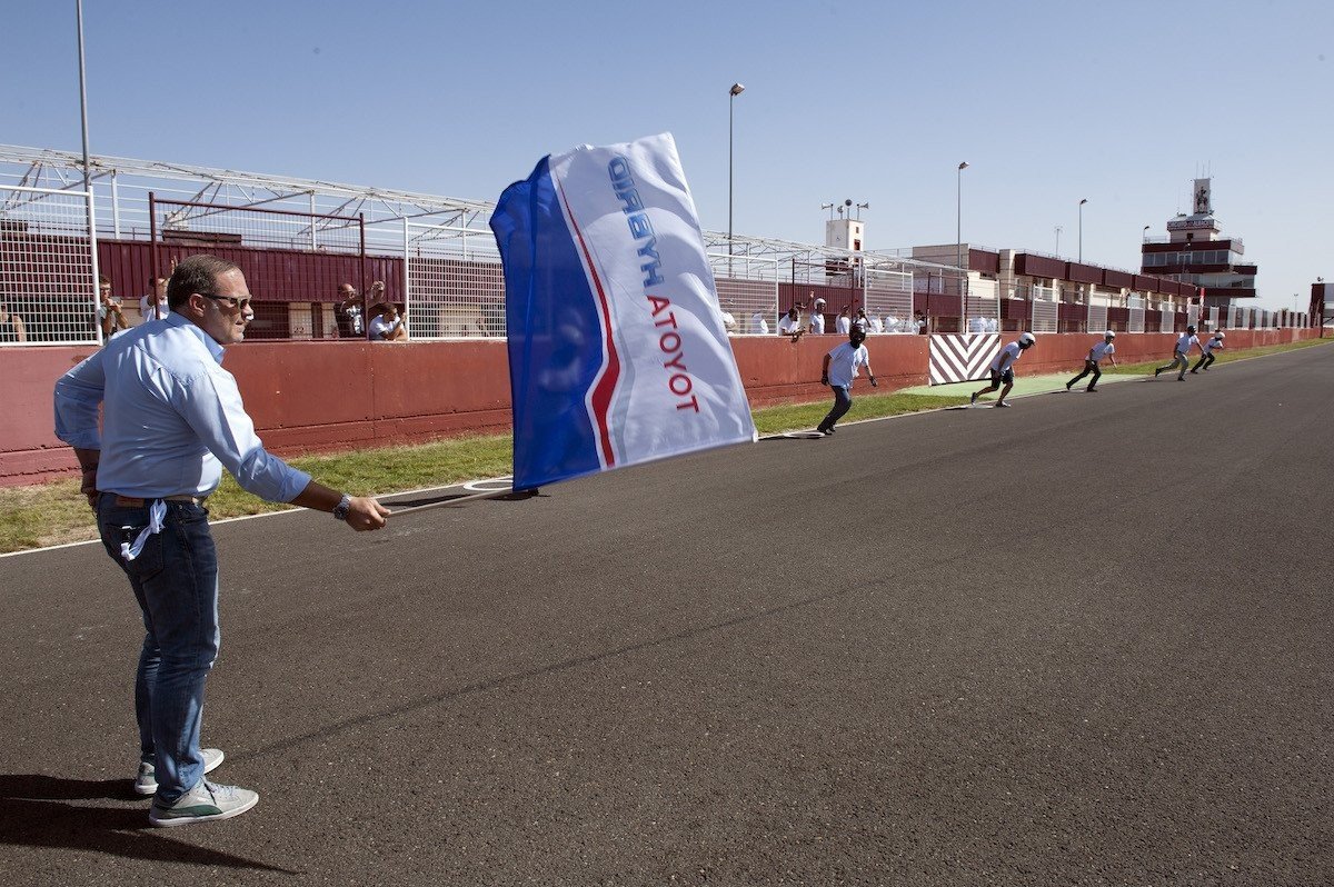 24 Horas con la gama híbrida de Toyota