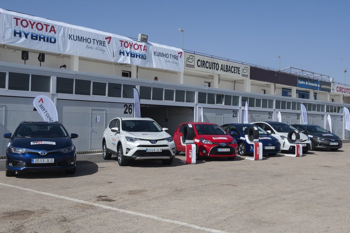 24 Horas con la gama híbrida de Toyota