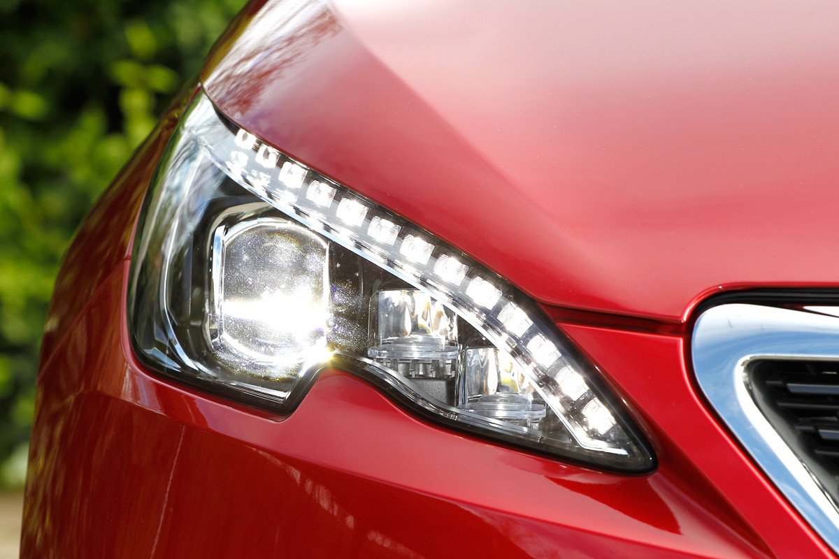 Prueba: Peugeot 308 GTI by Peugeot Sport