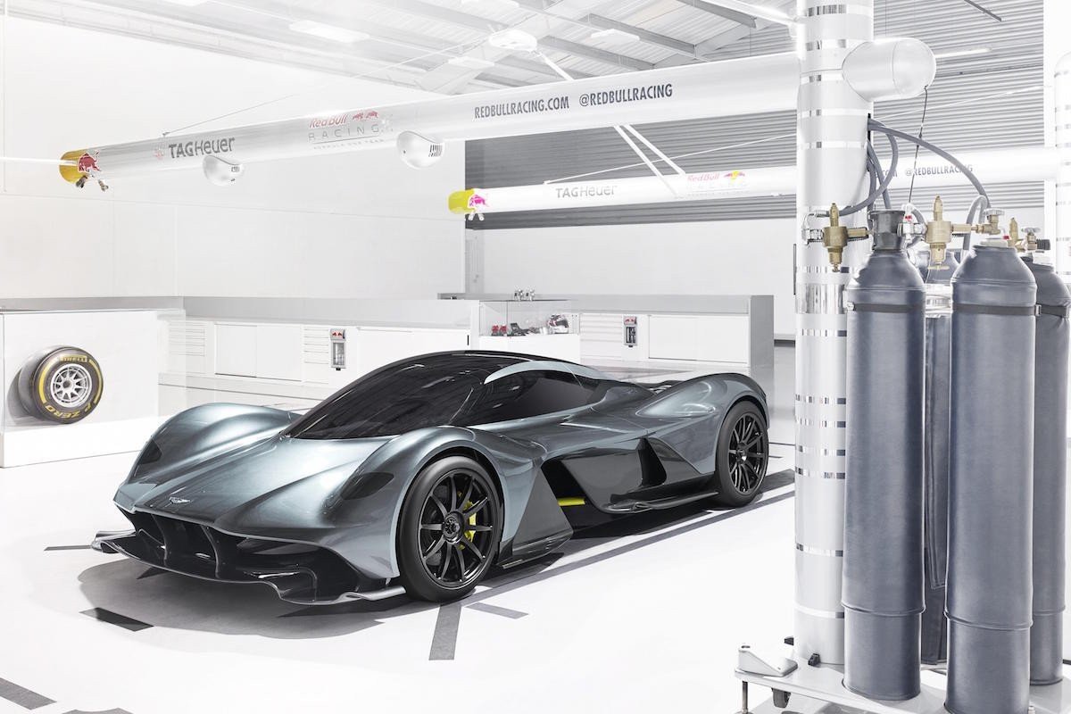Aston Martin y Red Bull lanzan el superdeportivo AM-RB 001