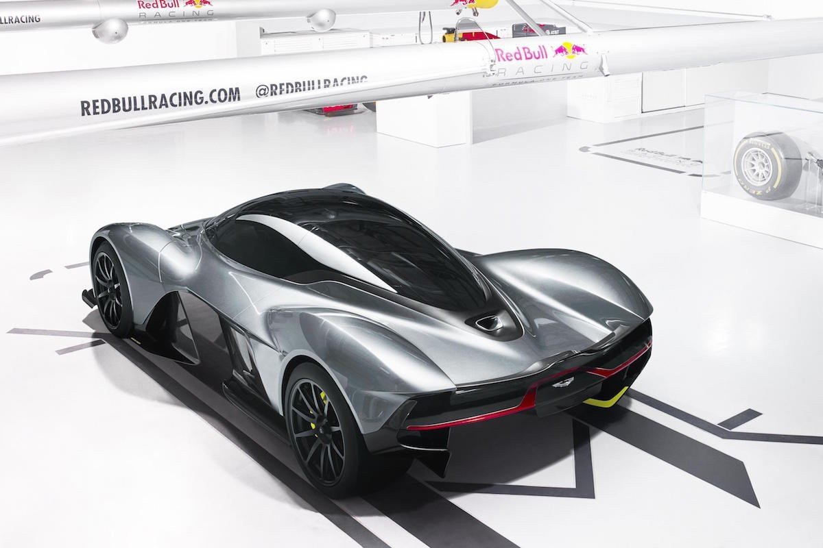 Aston Martin y Red Bull lanzan el superdeportivo AM-RB 001