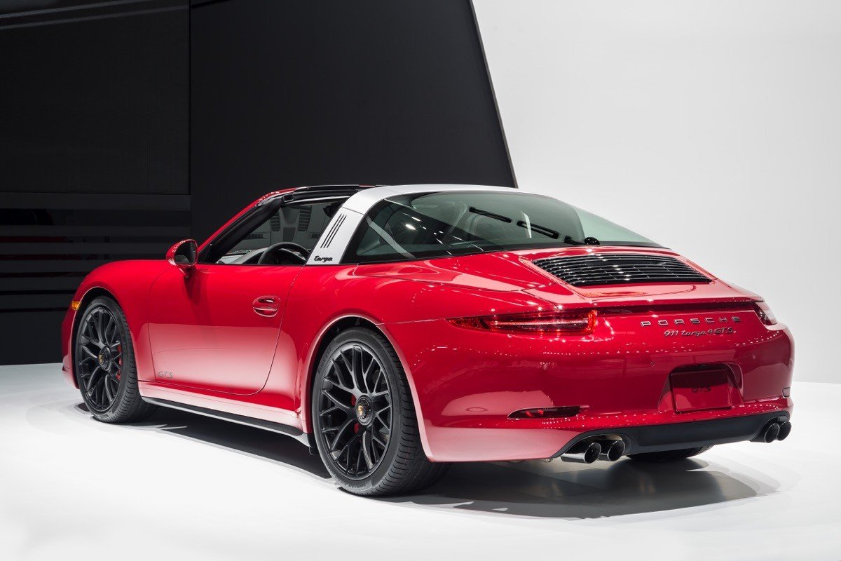 Porsche en el Salón de Detroit 2015,  911 Targa 4 GTS y Cayenne Turbo S