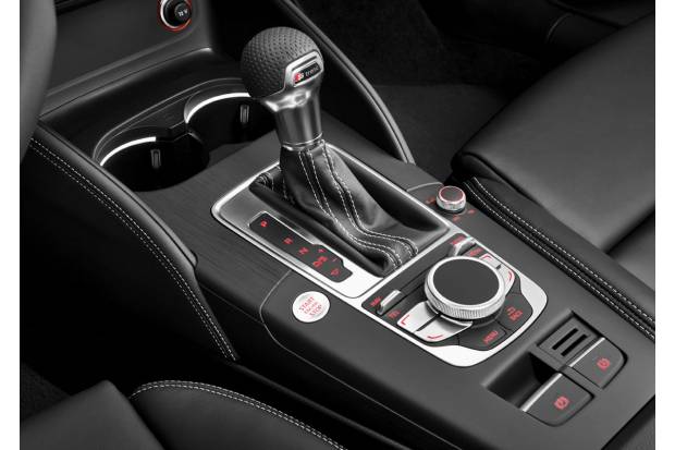 Casi dos décadas de evolución del MMI de Audi