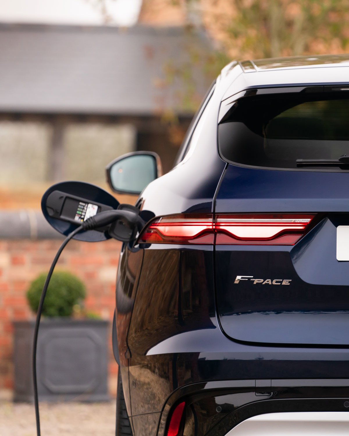 Prueba Jaguar F-PACE P400e PHEV y SVR: fotos, consumo, autonomía y precios