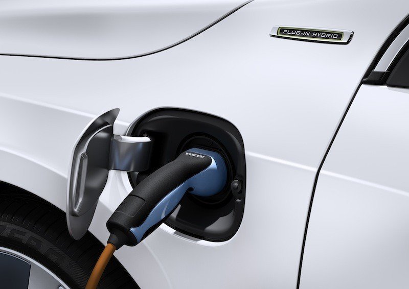 Volvo confirma su V60 híbrido enchufable para 2012