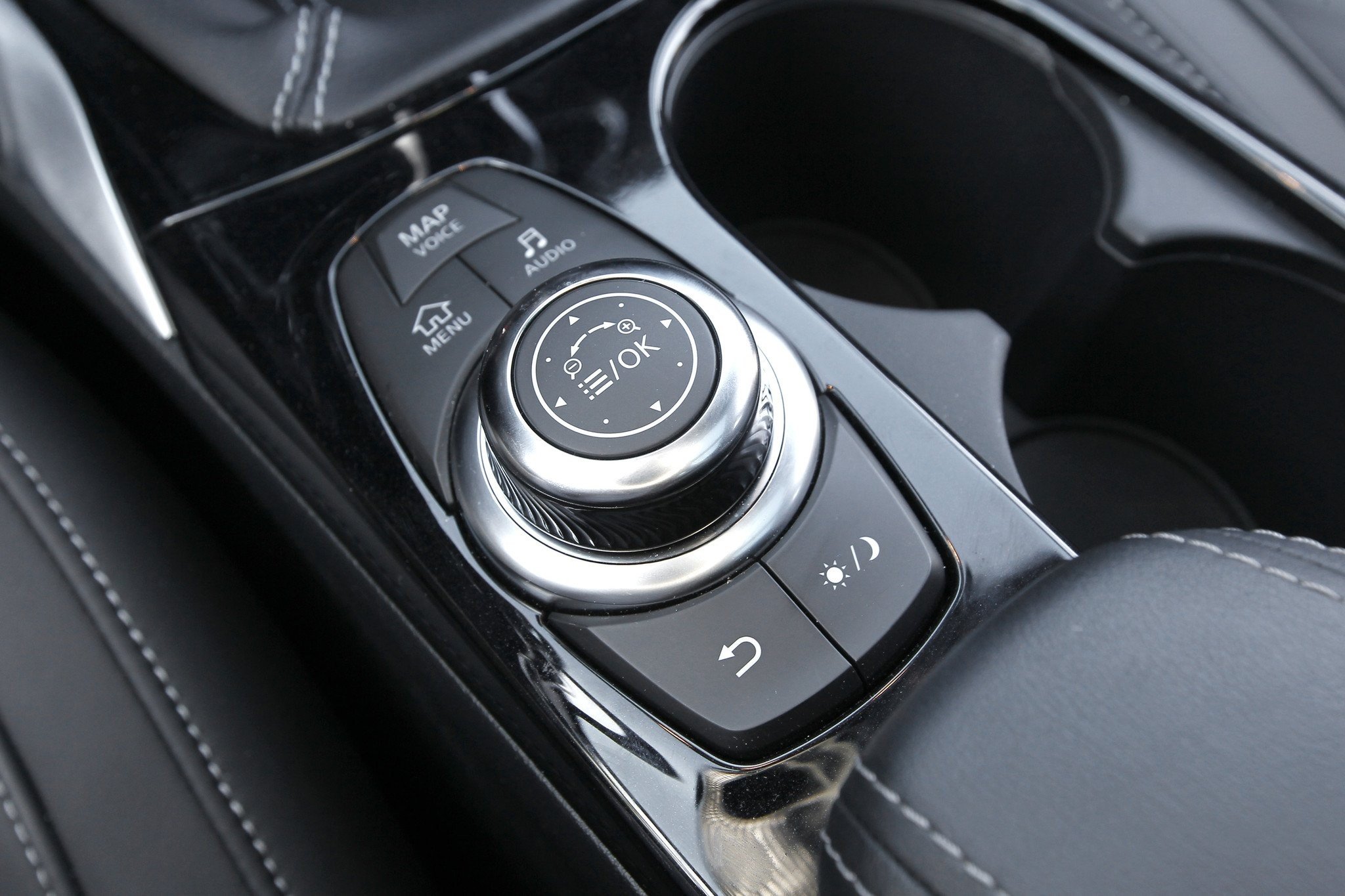 Prueba Infiniti Q30 1.5 dCi, lujo accesible