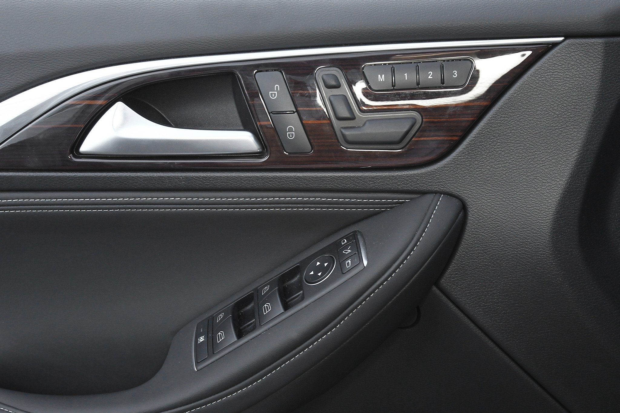 Prueba Infiniti Q30 1.5 dCi, lujo accesible