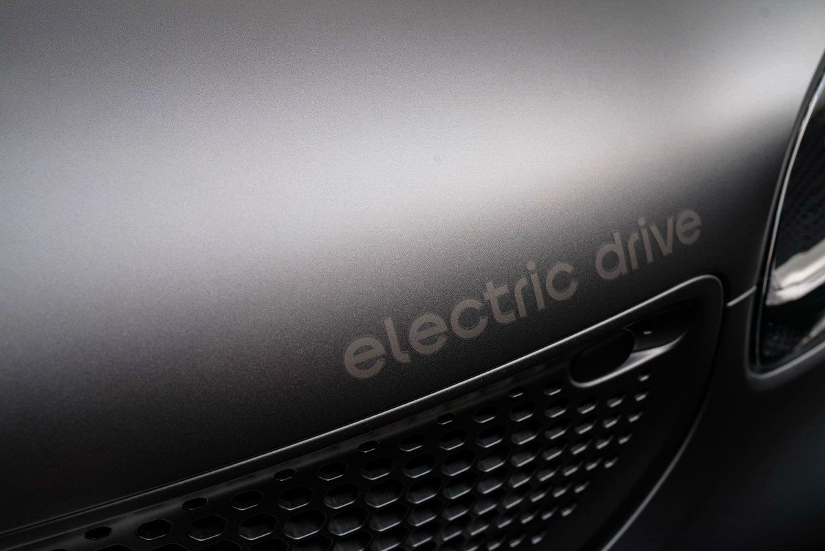 El smart fortwo electric edición especial Pull&Bear ya está a la venta