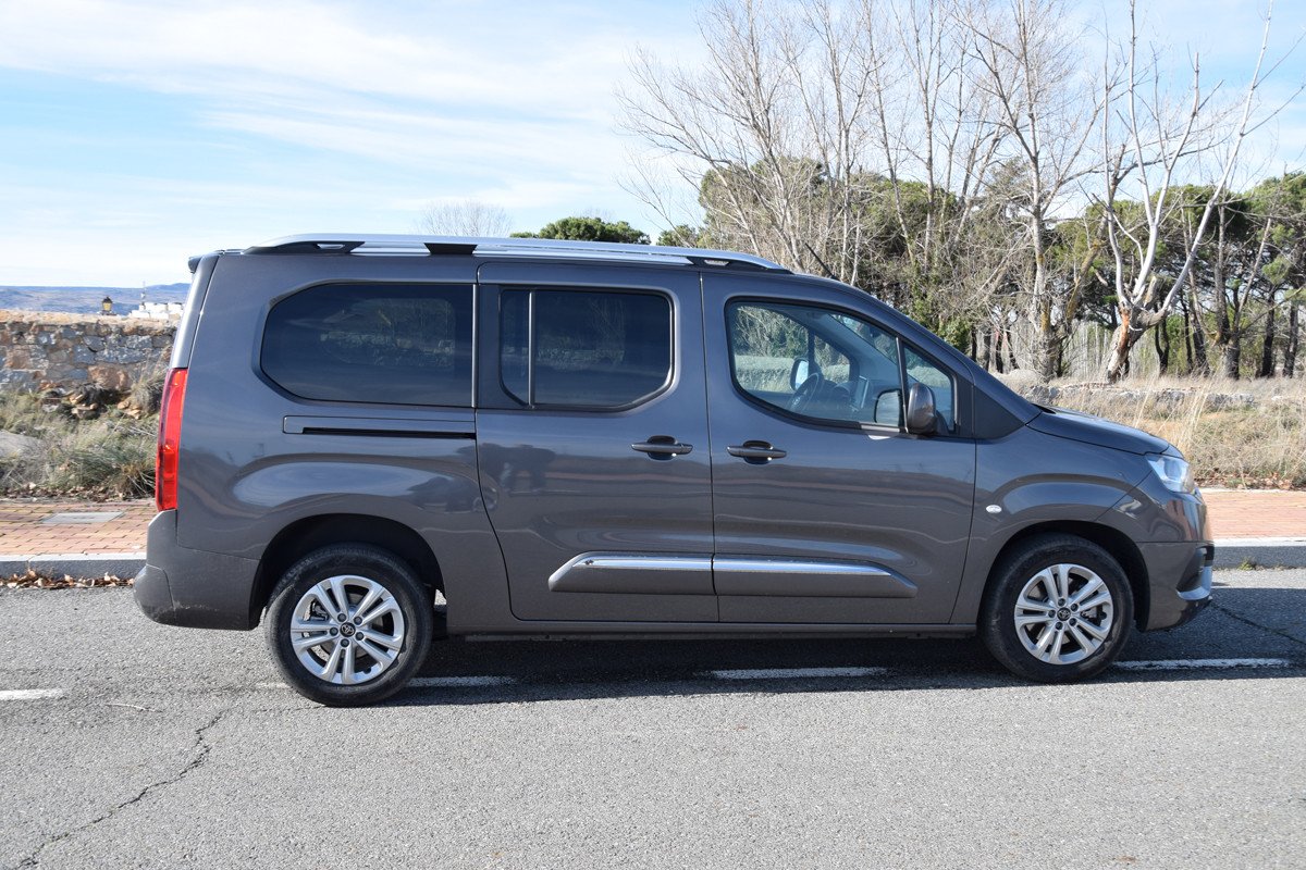 Prueba y opinión del Toyota Proace City Verso: un monovolumen muy capaz