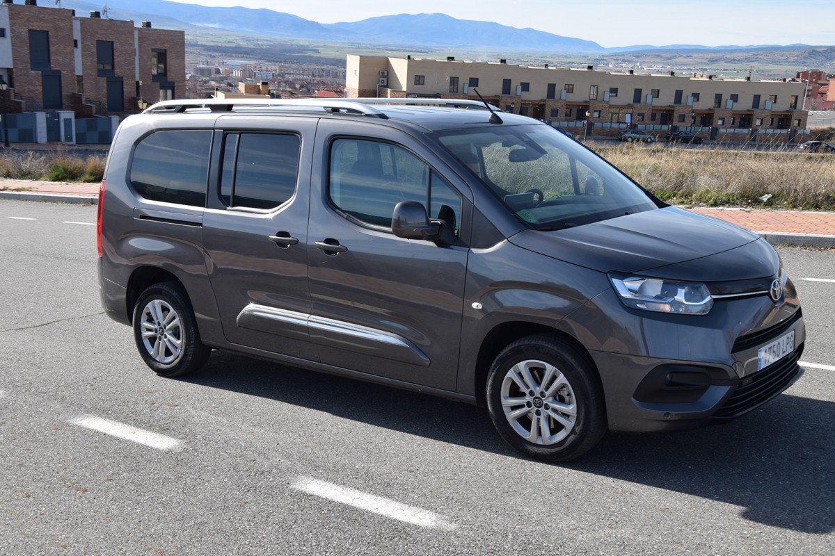 Prueba y opinión del Toyota Proace City Verso: un monovolumen muy capaz