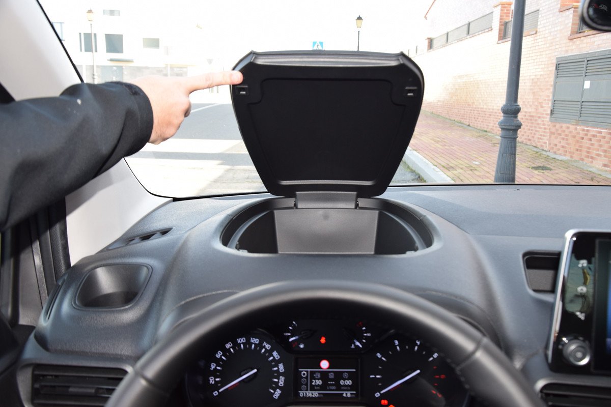 Prueba y opinión del Toyota Proace City Verso: un monovolumen muy capaz