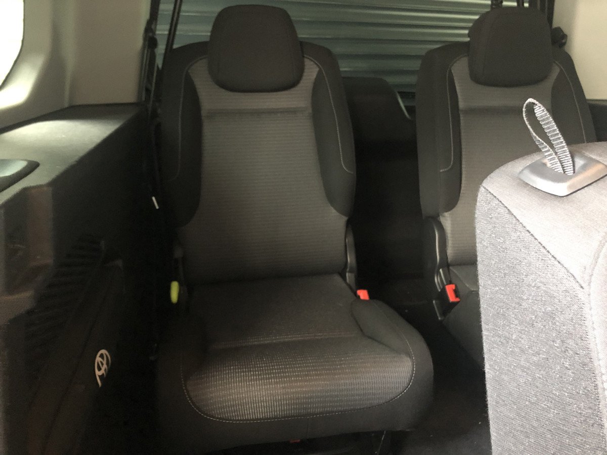 Prueba y opinión del Toyota Proace City Verso: un monovolumen muy capaz