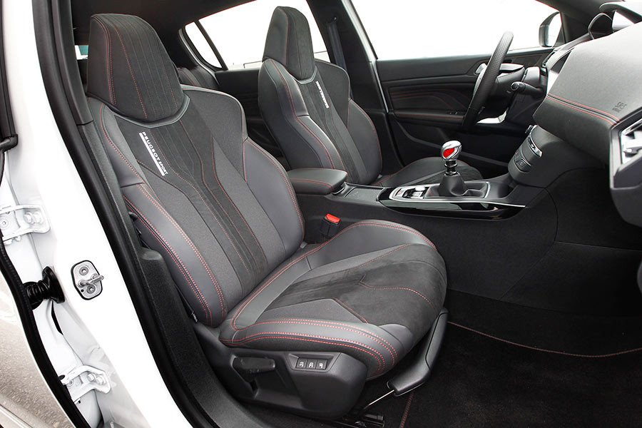 Prueba: Peugeot 308 GTi, el más fiero de la gama
