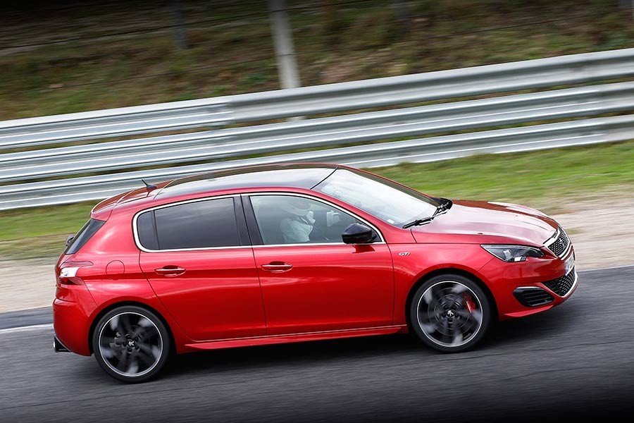 Prueba: Peugeot 308 GTi, el más fiero de la gama