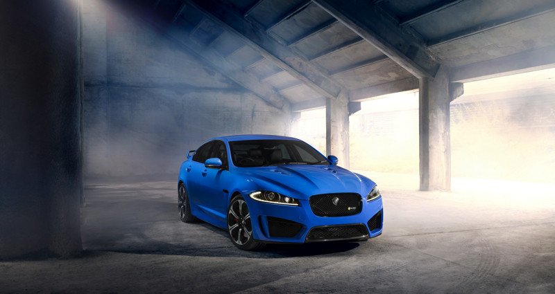 Jaguar XFR-S: el felino afila sus garras