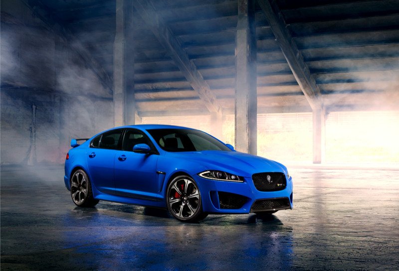 Jaguar XFR-S: el felino afila sus garras