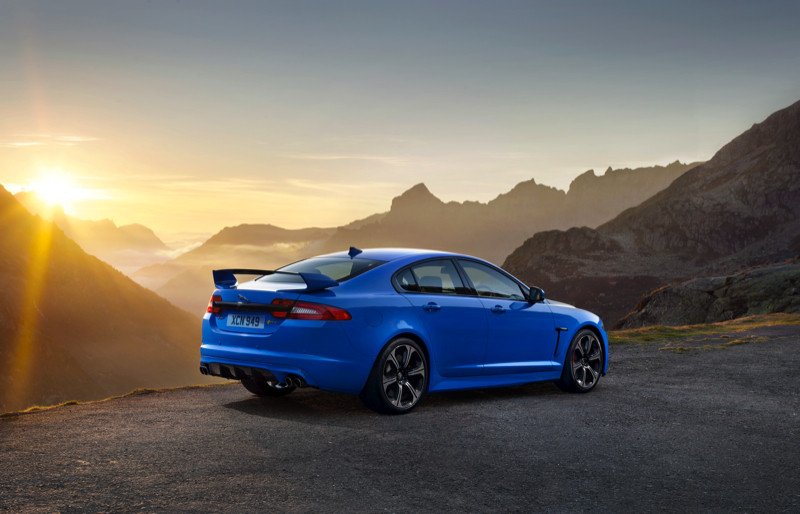 Jaguar XFR-S: el felino afila sus garras