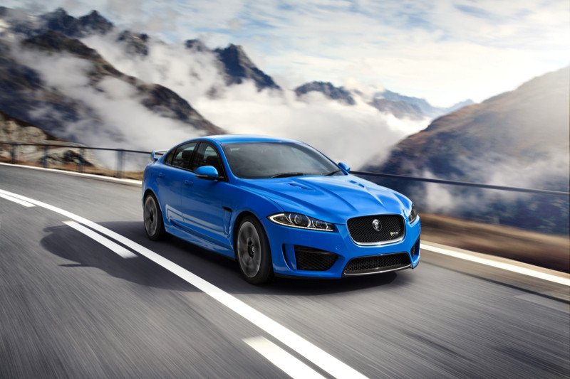 Jaguar XFR-S: el felino afila sus garras