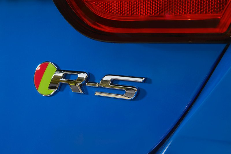 Jaguar XFR-S: el felino afila sus garras