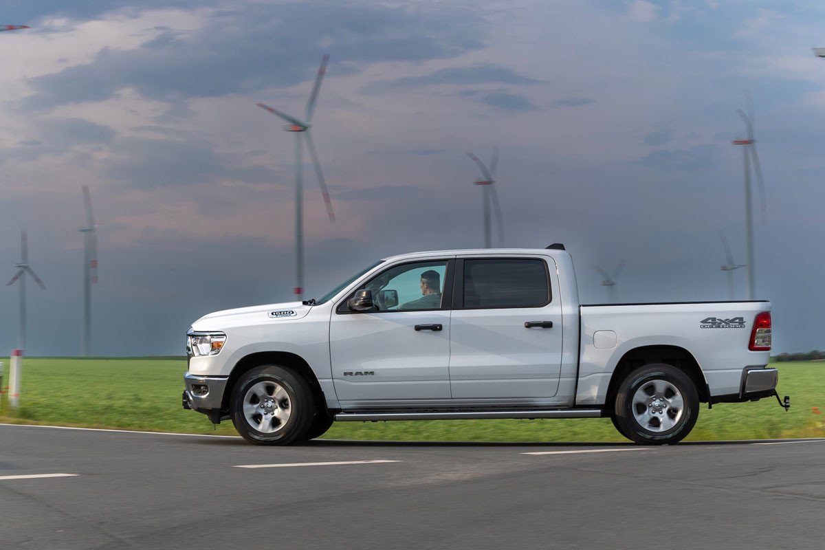 Ya se puede comprar un RAM 1500 con etiqueta Eco en España: así es la pick-up ecológica