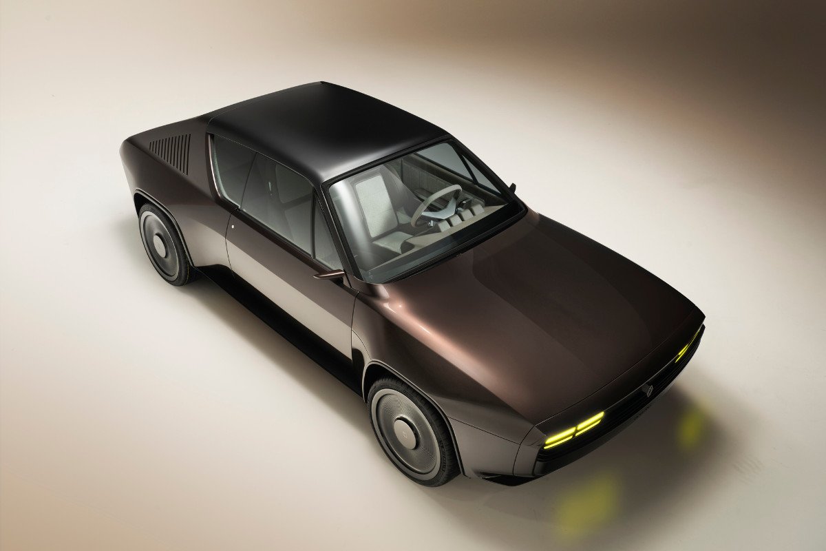 Renault R17 Electric Restomod