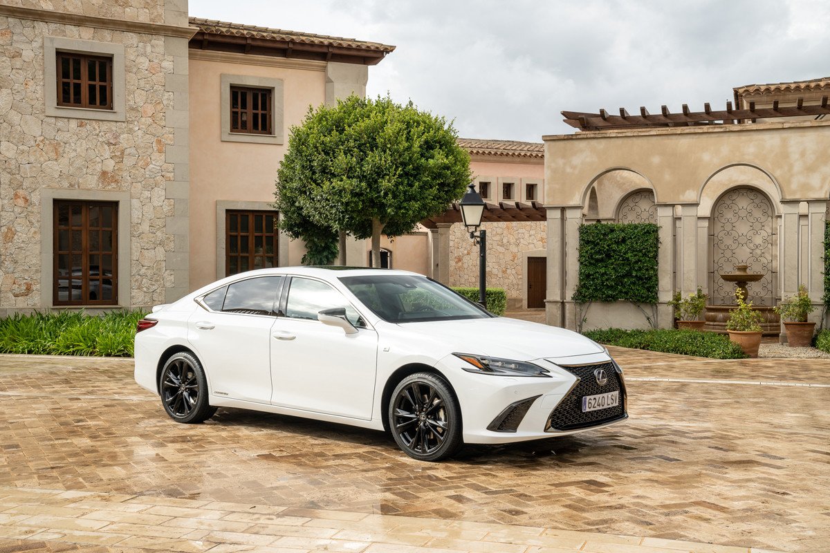 Prueba del nuevo Lexus ES: cómo va, opinión y precios 