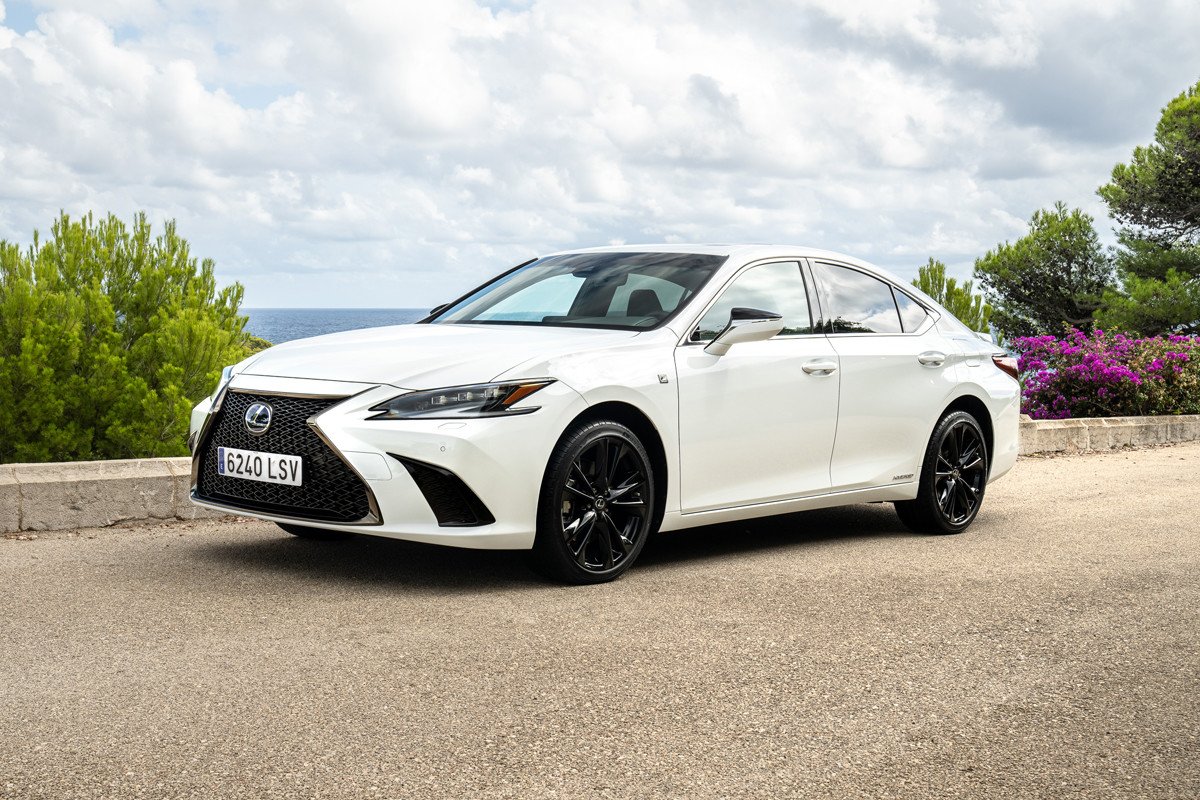 Prueba del nuevo Lexus ES: cómo va, opinión y precios 
