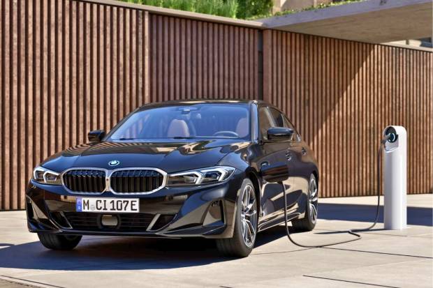 Top 10 coches híbridos enchufables con más autonomía eléctrica en 2025