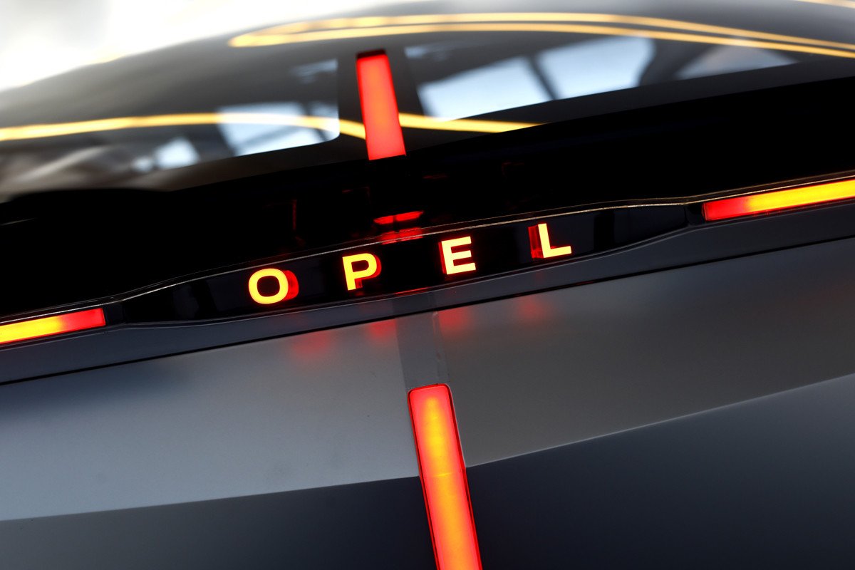 Opel exhibe su último prototipo Experimental en el Mobility City de Zaragoza