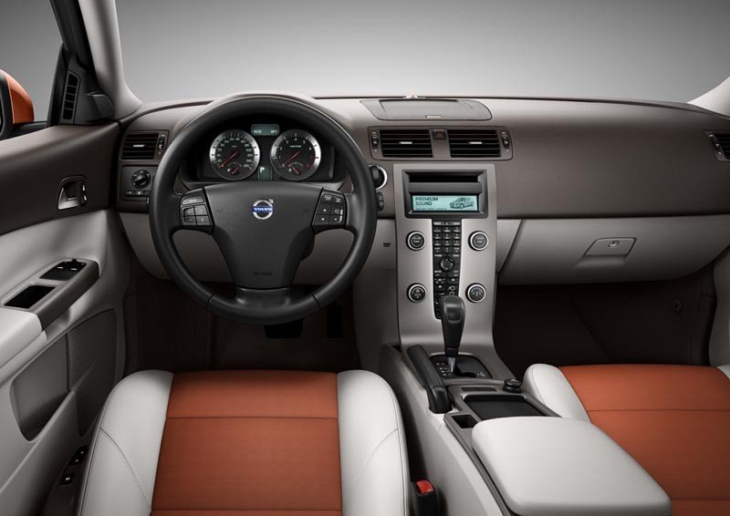 Volvo C30 2010, renovación sin riesgos